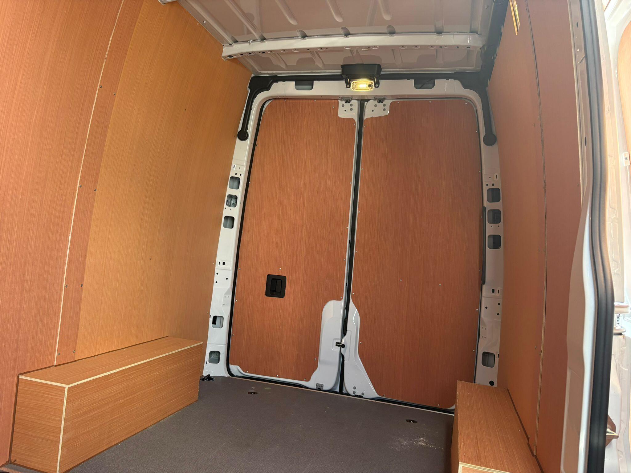 Mercedes-Benz eSprinter